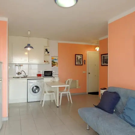 Apartment Roc Mar 12c